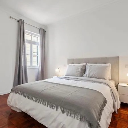 Betty's By Alma פונשל