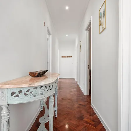 Betty's By Alma * פונשל