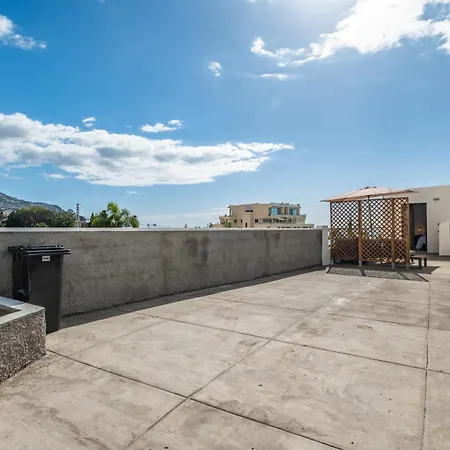 Dom wakacyjny Betty's By Alma *