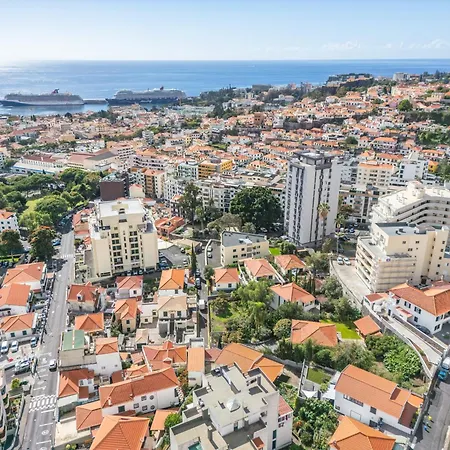 Semesterbostad Betty's By Alma Funchal (Madeira)