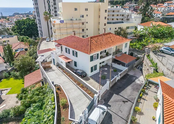 Tatil Evi Betty's By Alma Funchal